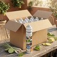 Cargar la imagen en la vista de la galería, Pack aerosol TURBO 750ml ambientador repelente natural de mosquitos aroma Citronela 750ml Serviaroma Shop, con hierba limón y cítricos frescos en terraza exterior mediterránea
